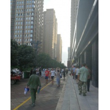 (出租) 丈八北路地下负一层1097，可做库房游戏厅可分割